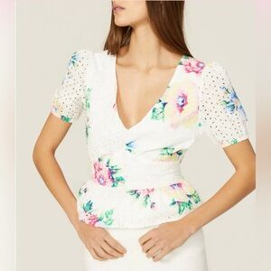 Slate and Willow Women’s size small Floral Eyelet Puff Sleeve Top tie back